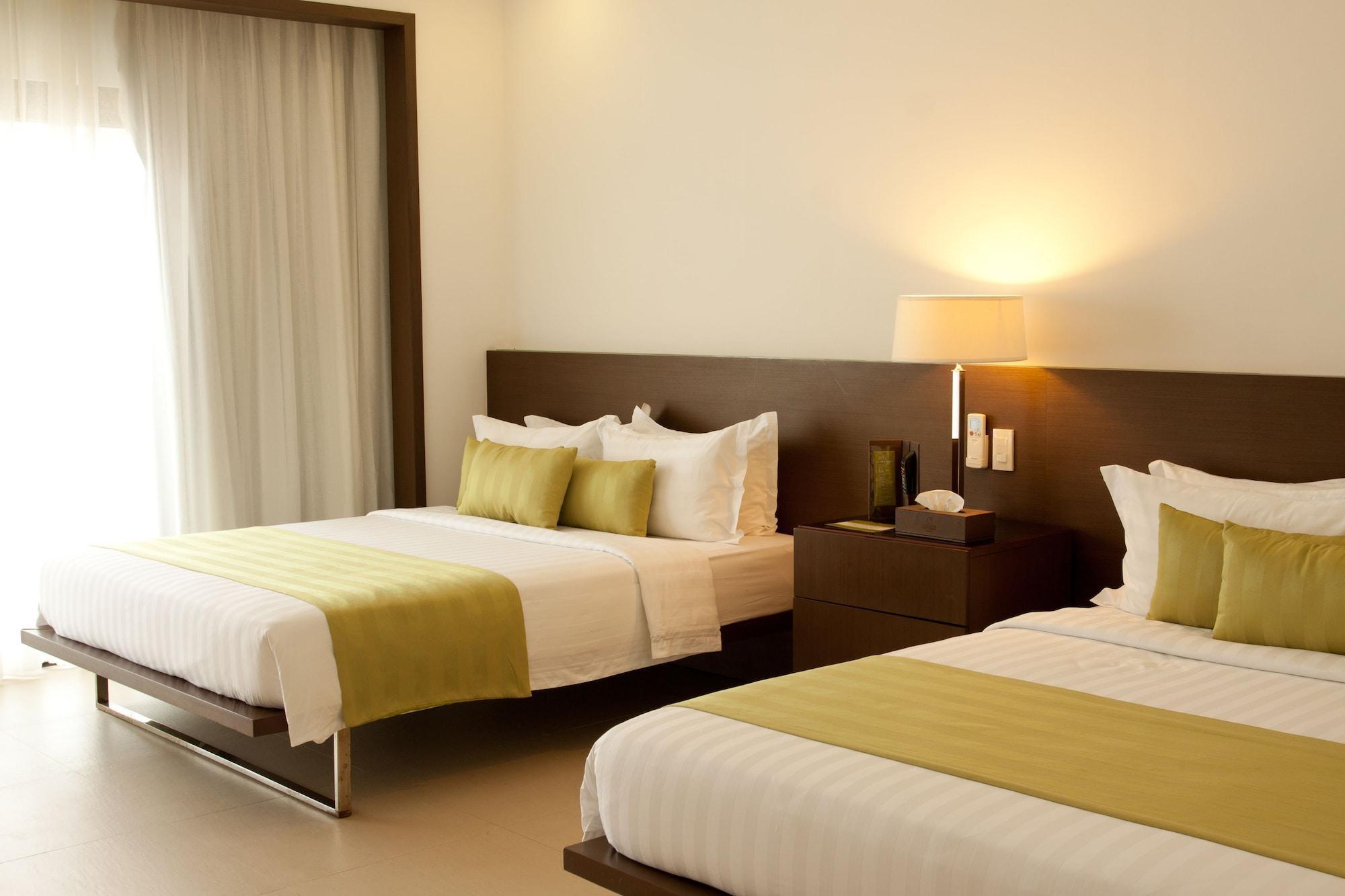 Ciriaco Hotel And Resort Калбайог Екстериор снимка